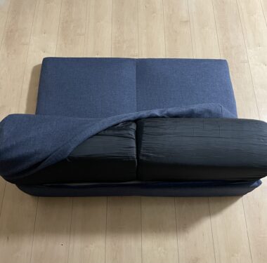 IMONIA low sofa-put a cushion on the backrest